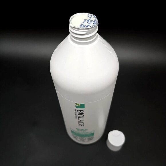 BIOLAGE Professional Scalp Sync Universal Conditioner 33.8 FL. OZ. / 1L - Picture 6 of 6